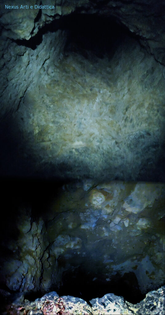 image: La Valle della Luna 26; pozzo della miniera di Masaccio
