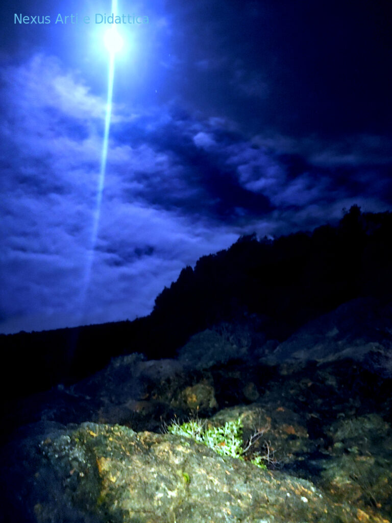 image: La Valle della Luna 38; Luna